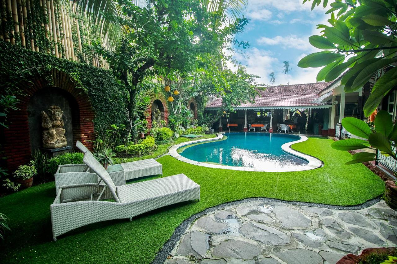 Sendok Hotel Mangsit Buitenkant foto